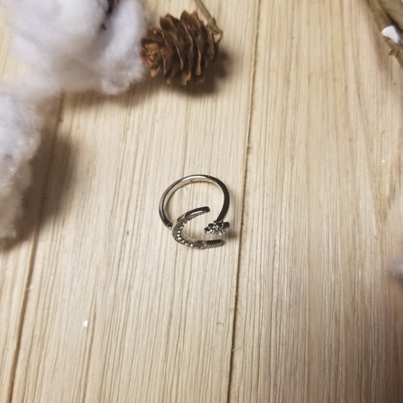 🌙⭐Beautiful Star and Moon Adjustable Ring in SILVER 🌙⭐ - Picture 9 of 12
